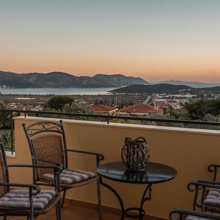 Nostalgia Seaview House Apartman Anáviszosz Kültér fotó